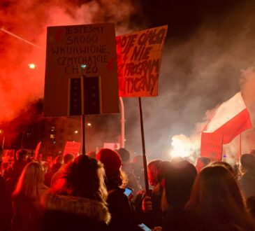 Polonia divieto dell'aborto